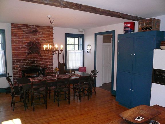Breakfast Room