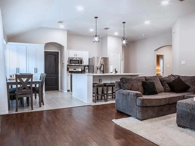 1796 Barton Springs Dr — Photo 9