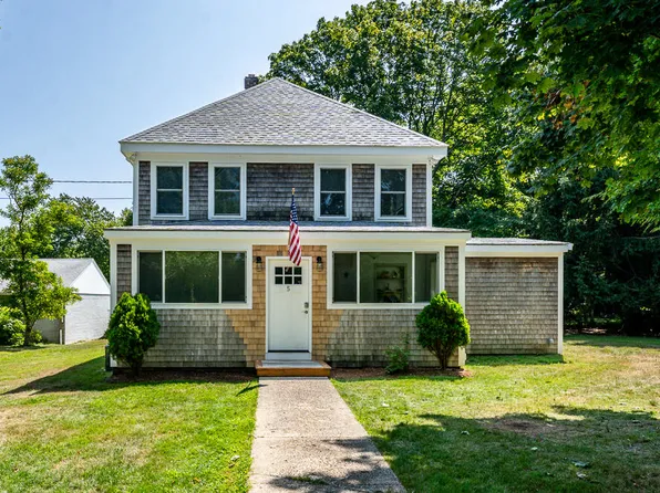 5 Bradford Avenue, Kingston, MA 02364