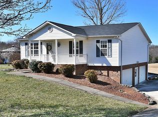 128 Lynne Ave, King, NC 27021