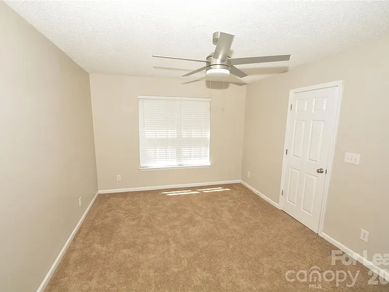 605 Mountainwater Dr — Photo 8