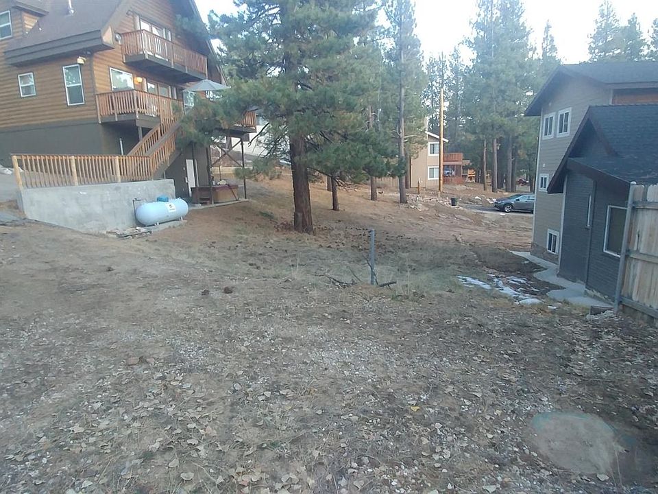 1st image of Castella Ln