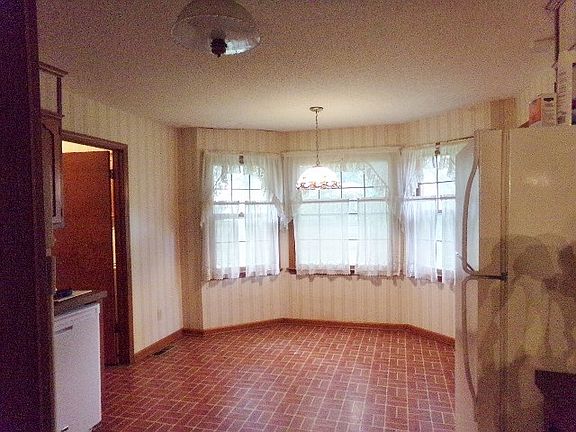 5th image of 141 Fairfield Dr