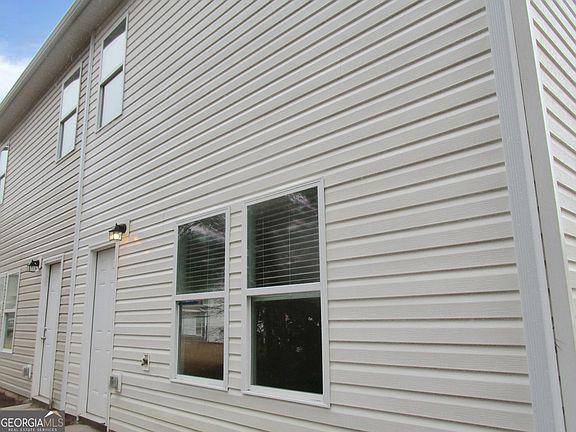 2nd image of 125 Pin Oak Trl NW