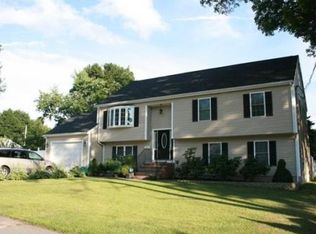 18 Central St, Brockton, MA 02301