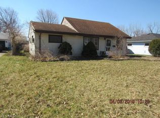 547 Willow Park Rd, Elyria, OH 44035