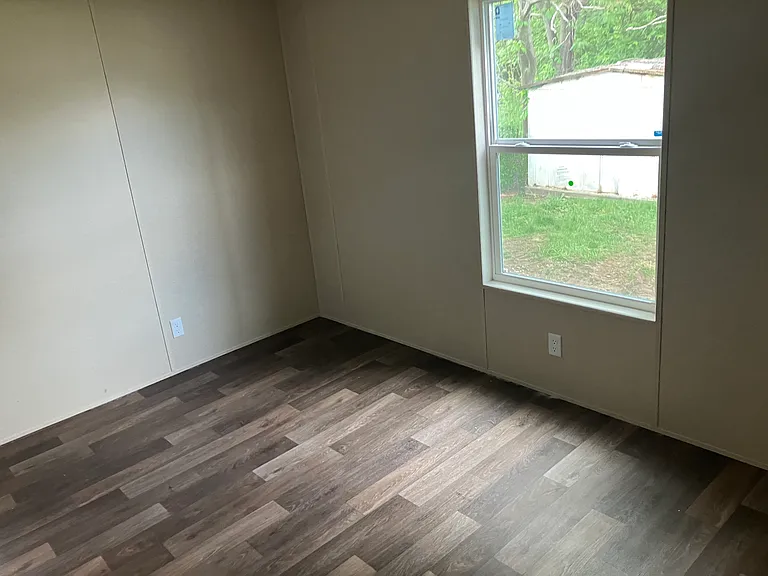 2845 Columbus Ave #5 — Photo 11