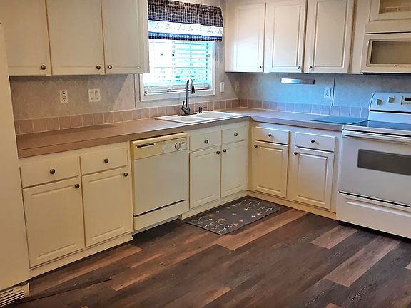 2nd image of 3850 Coconut Palm Cir #858