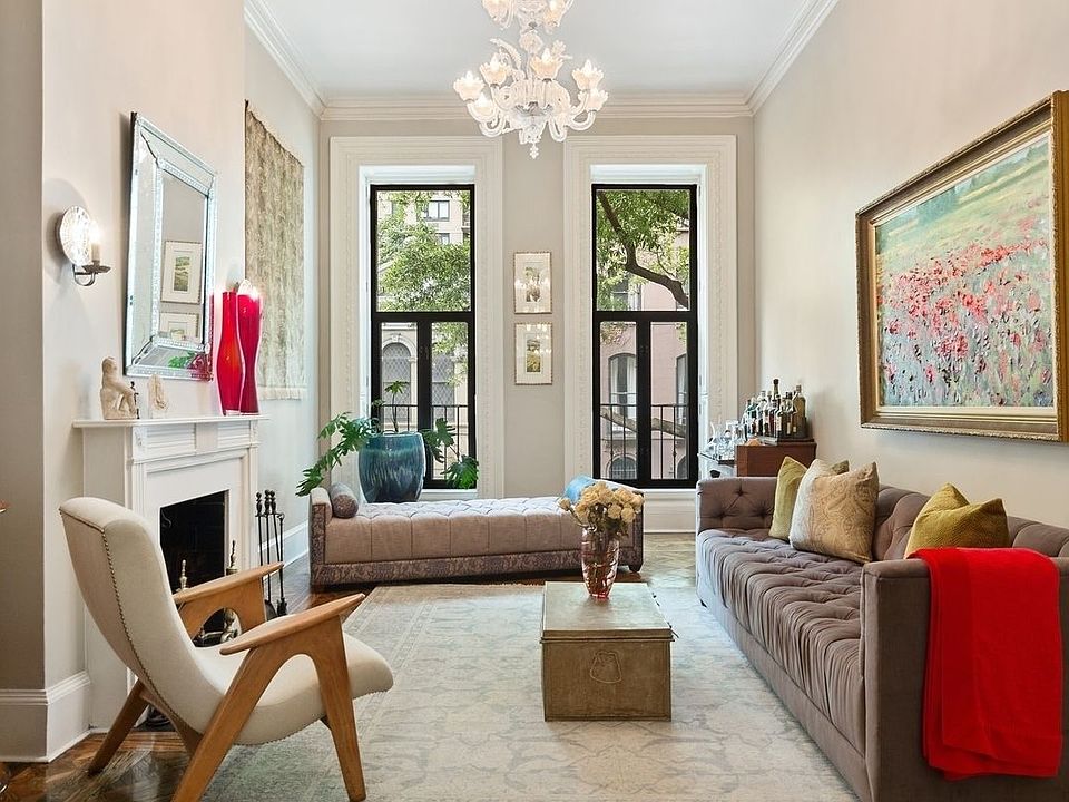 1st image of 113 E 35th St #1