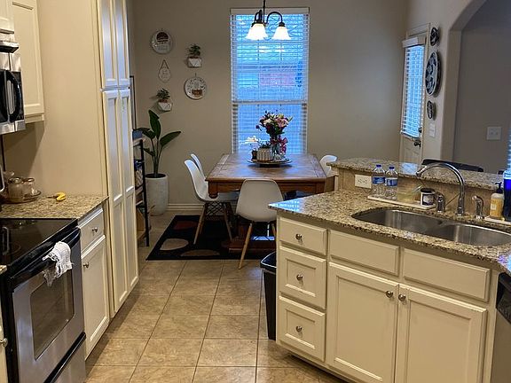 5th image of 2600 N Shadow Crest Dr