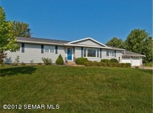 87 Chapel Dr NW, Altura, MN 55910