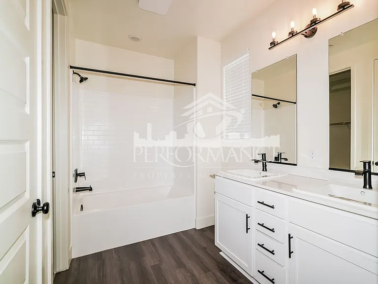 6611 Glacier Bay St — Photo 10