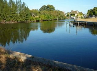 825 Conreid Dr NE, Pt Charlotte, FL 33952