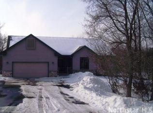 28966 Woodland Trl, New Prague, MN 56071