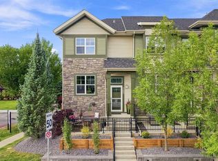 345 NW McKenzie Towne Gate SE, Calgary, AB T2Z 1C8
