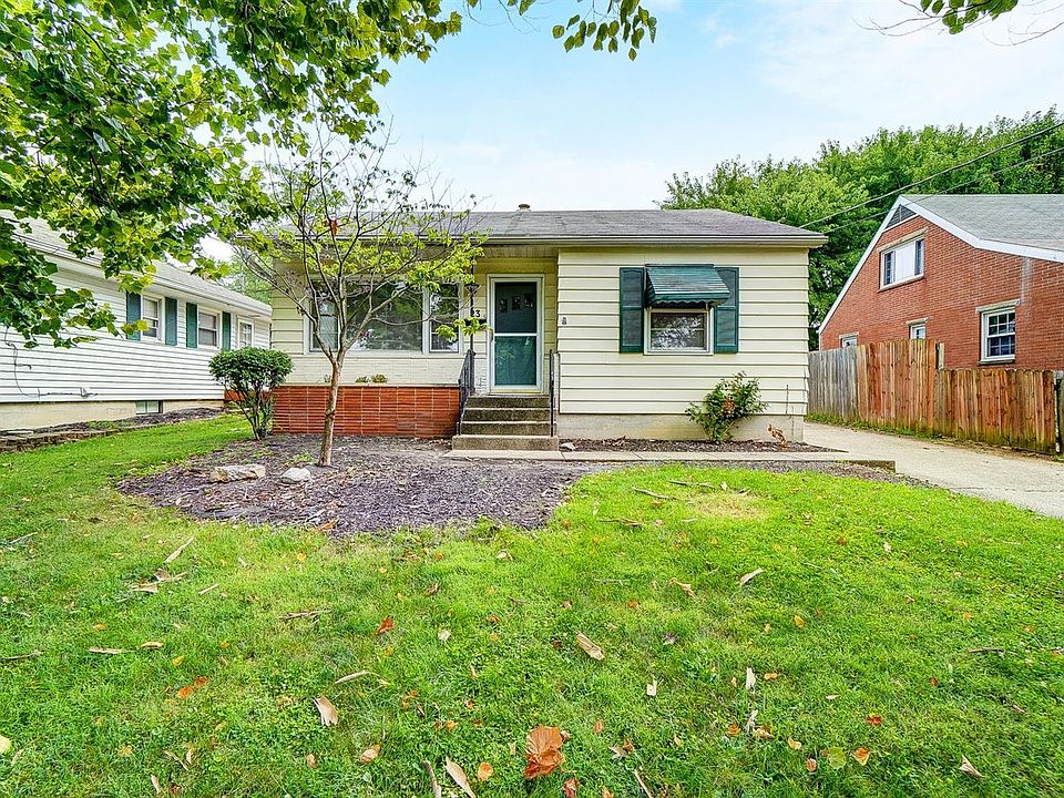 1st image of 23 Forest Glen Dr