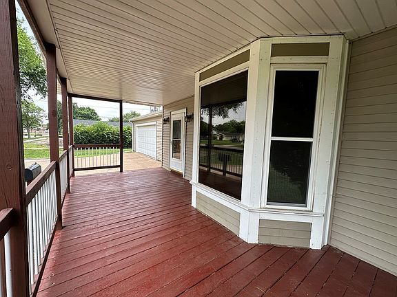 3rd image of 406 D Ave