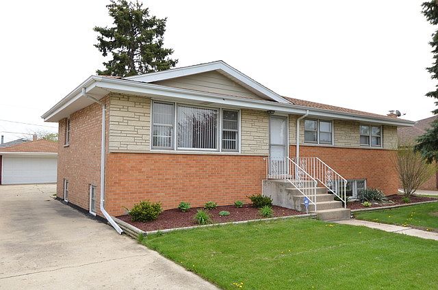1st image of 7719 S Oketo Ave
