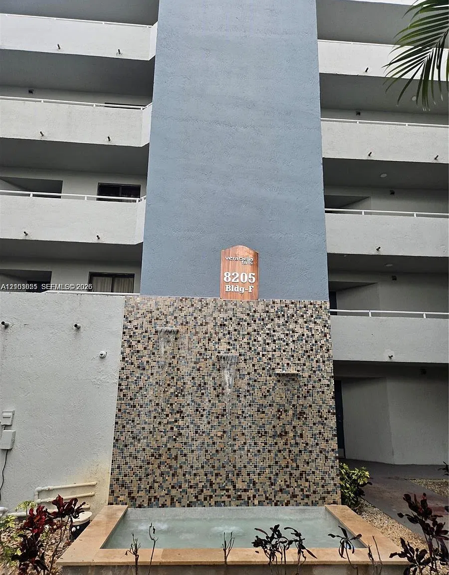 Verabella Falls Condo — Photo 4