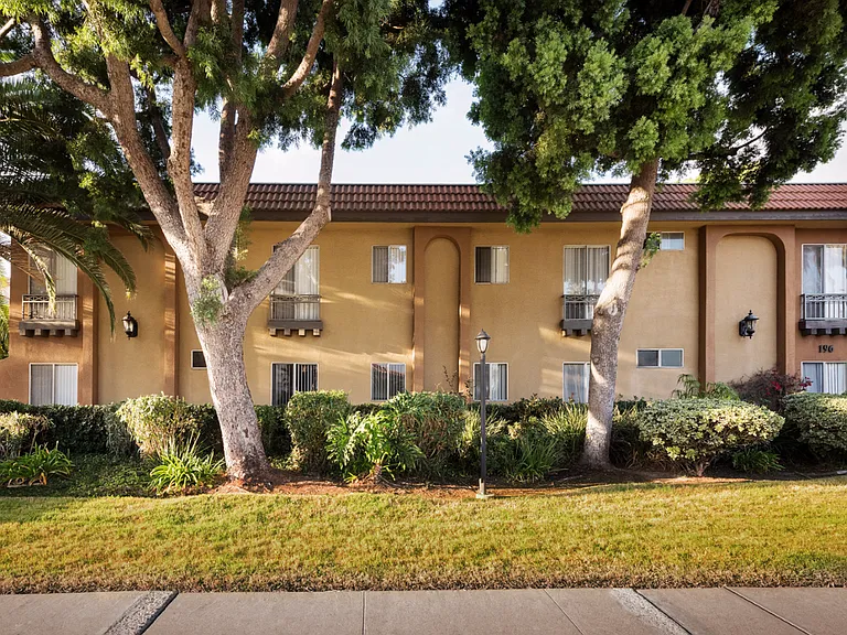 196 Guava Ave Chula Vista CA-Guava Court Building Exterior