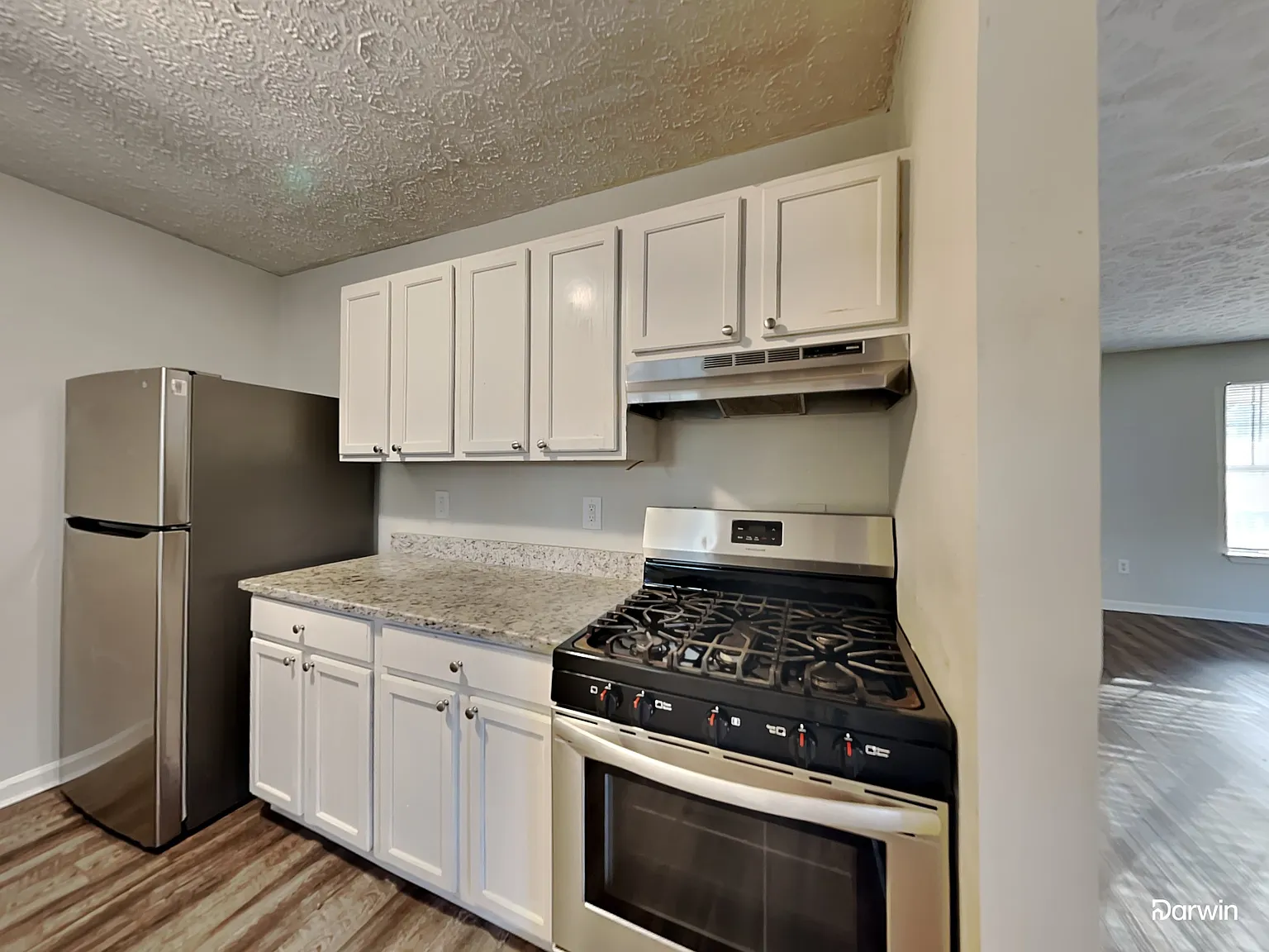 3 bed, 1.0 bath, 1012 sqft, $1,470 — Photo 4