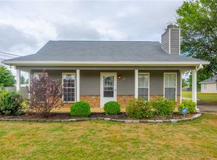 34 Farmbrook Dr, Fort Mitchell, AL 36856