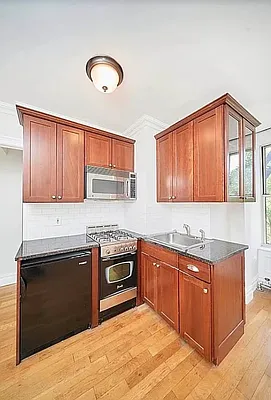 Kitchen, photo 1