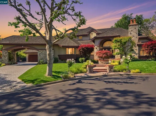 51 Red Cypress Ct, Danville, CA 94506
