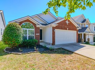 216 Old Woolen Mill Ln, Lexington, KY 40511
