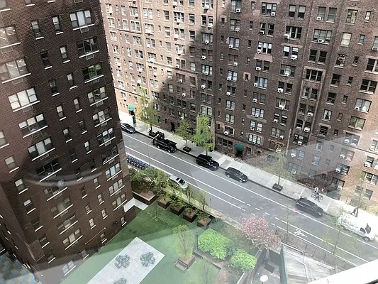 Rented by Bozzuto Management | media 9