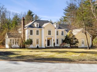 12 Cotton Farm Ln, North Hampton, NH 03862