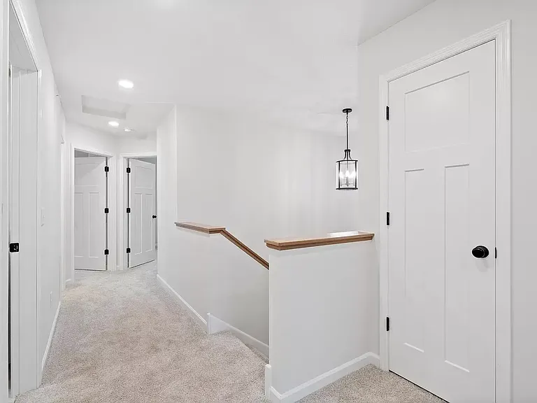 13621 Busch Ln — Photo 11