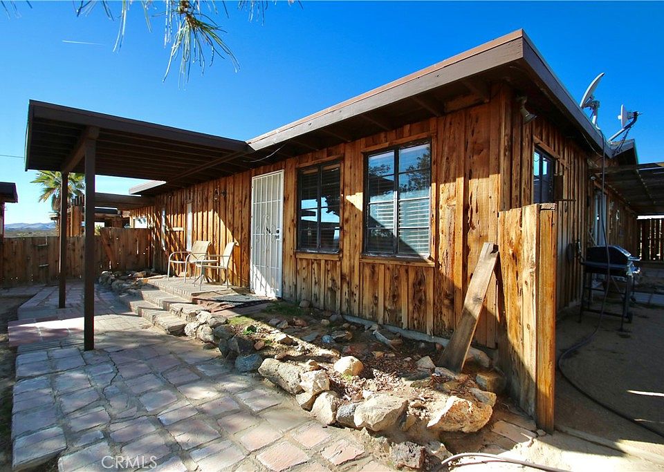 1st image of 675 Artesia Ave