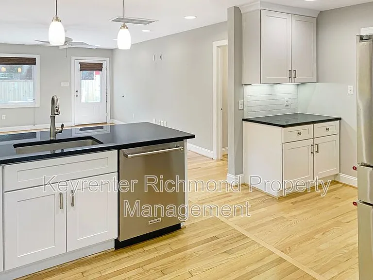 4809 Leonard Pkwy — Photo 7