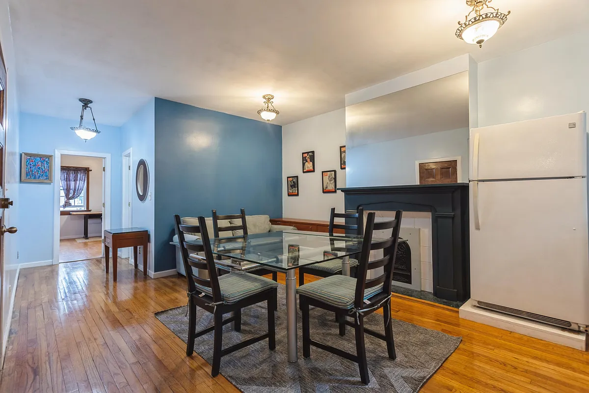 Building Photo - 109 Putnam Ave #2