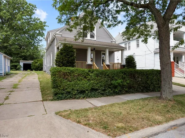 2054 Magee St, Lakewood, OH 44107
