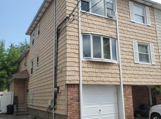 208-09 15th Rd #2, Bayside, NY 11360