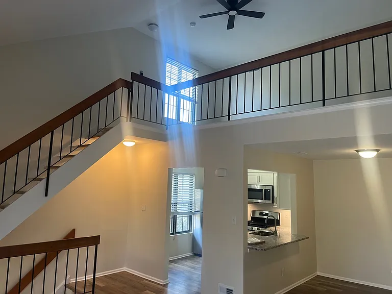 240B Everly Ct #240-B — Photo 16