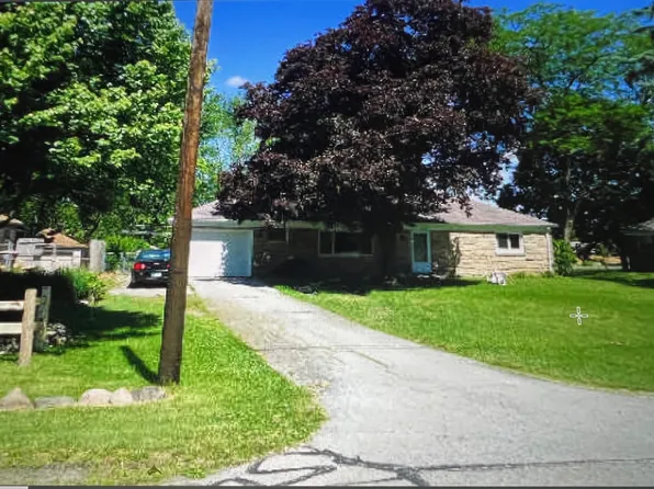 5314 N Bend Dr, Fort Wayne, IN 46804