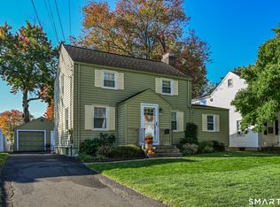 127 Edgemere Avenue, West Hartford, CT 06110