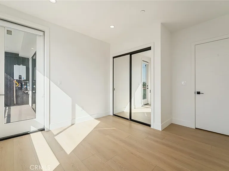 7510 Sepulveda Blvd #304 — Photo 22