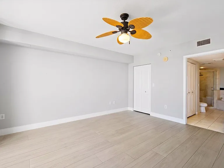 610 W Las Olas Blvd #1016N — Photo 12