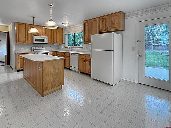 5th image of 1016 Cherry Street