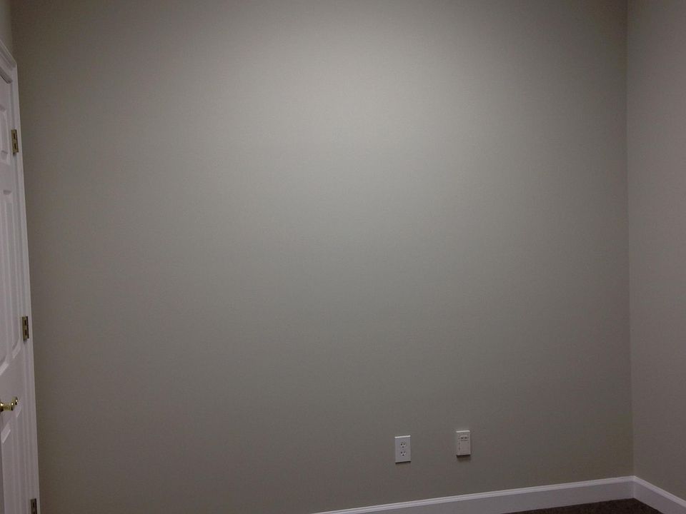 1st image of 555 Sun Valley Dr