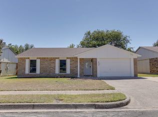3737 Bridalwreath Dr, Fort Worth, TX 76133