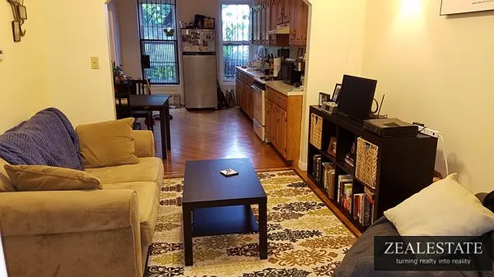 Rented by ZealEstate Group Inc | media 5