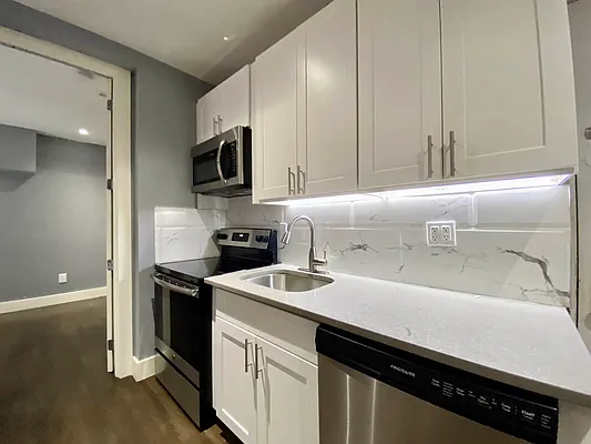 Rented by Bruma Realty LLC | media 12