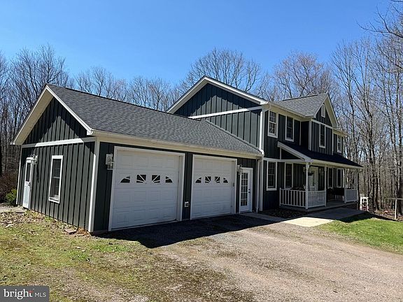 2nd image of 33 Teaberry Ridge Rd