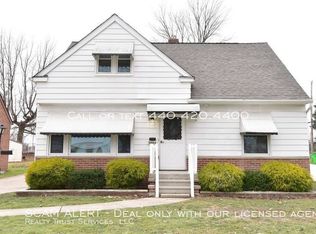 5884 Monica Ln, Garfield Heights, OH