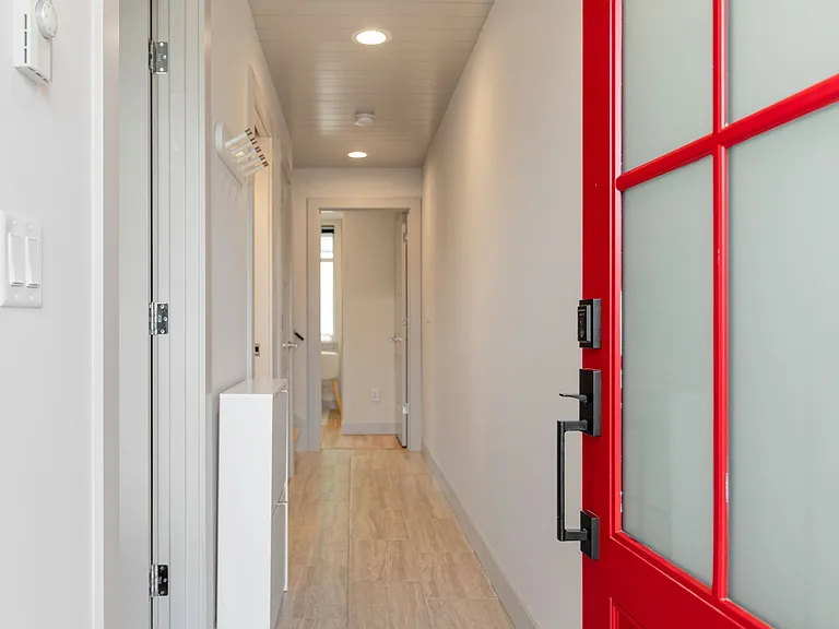5030 Sand Point Pl NE — Photo 21
